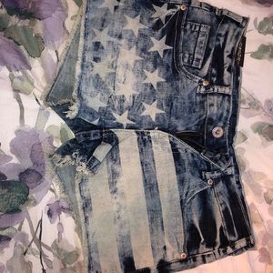 NWT Stars and Stripes Cowgirl Tuff Denim Shorts